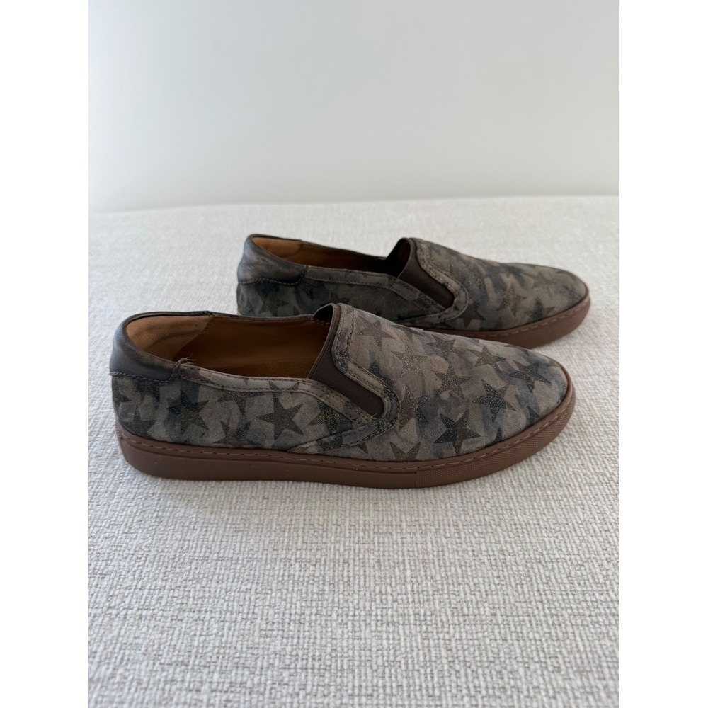 TRASK Slip-On Lillian Shoes Camo Star Metallic Women's 8 Flats 36 1573 Loafers